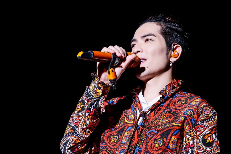 Taiwanese singer Jam Hsiao cancels Singapore concert over ...